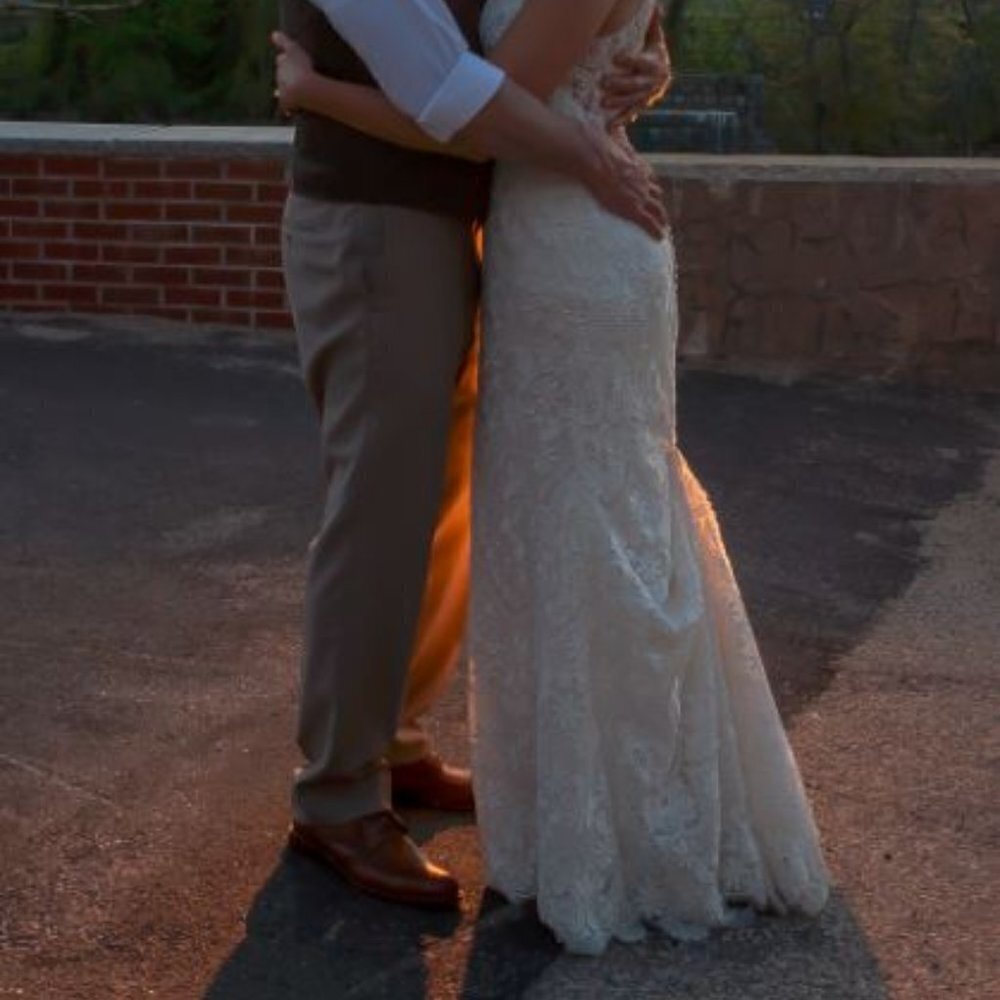 Maggie Sottero Ivory Lace Halter Trumpet Gown - Picture 11 of 13